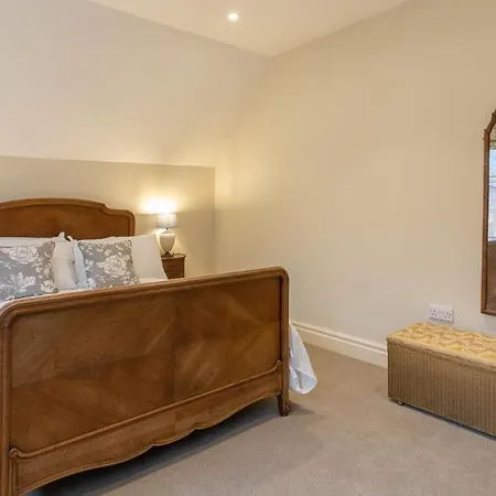 아파트 2, 71 Micklegate, *