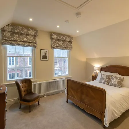 Apartment 2, 71 Micklegate, York