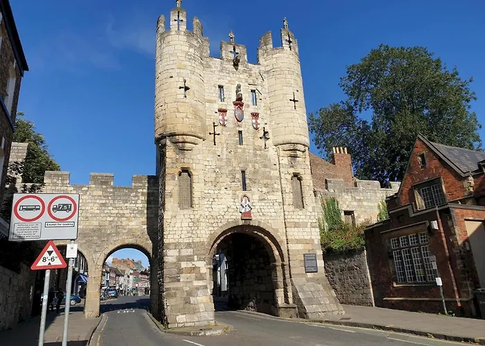 2, 71 Micklegate, Apartment *